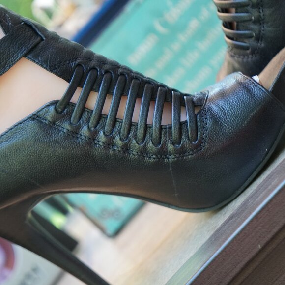 BCBGeneration GREGORY BLACK NILE LEATHER platform BOOTIE 7.5M - Picture 9 of 14